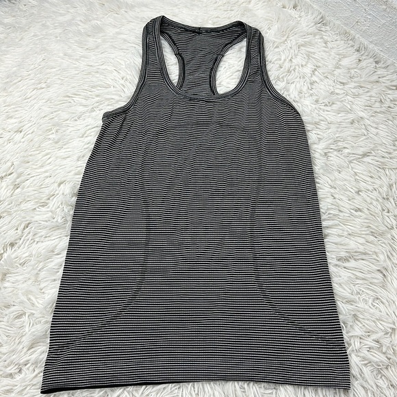 Lululemon Swiftly Tech Tank Hyper Stripe Black White - Picture 1 of 4